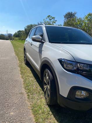 VOLKSWAGEN T-CROSS 1.0 200 TSI TOTAL FLEX AUTOMÁTICO VOLKSWAGEN T-CROSS 1.0 200 TSI TOTAL FLEX AUTOMÁTICO